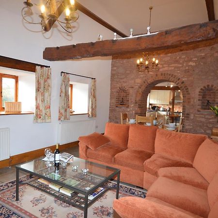 2 Bed In Bridgwater Rexba Villa Spaxton Buitenkant foto